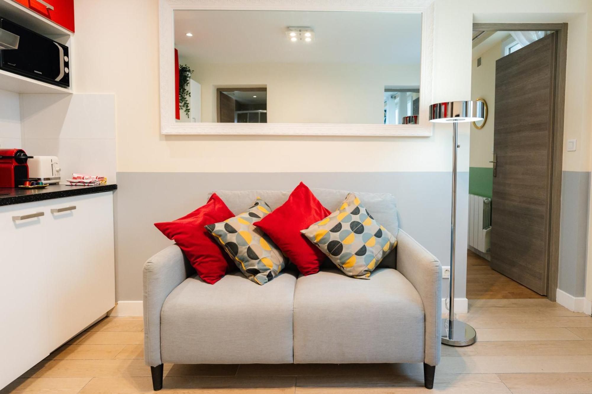 Stunning Modern Red Near Bastille-marais Appartamento *
