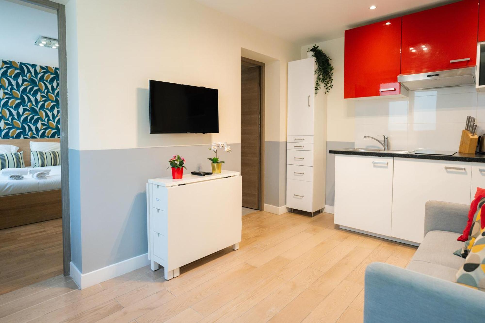 Appartamento Stunning Modern Red Near Bastille-marais Parigi